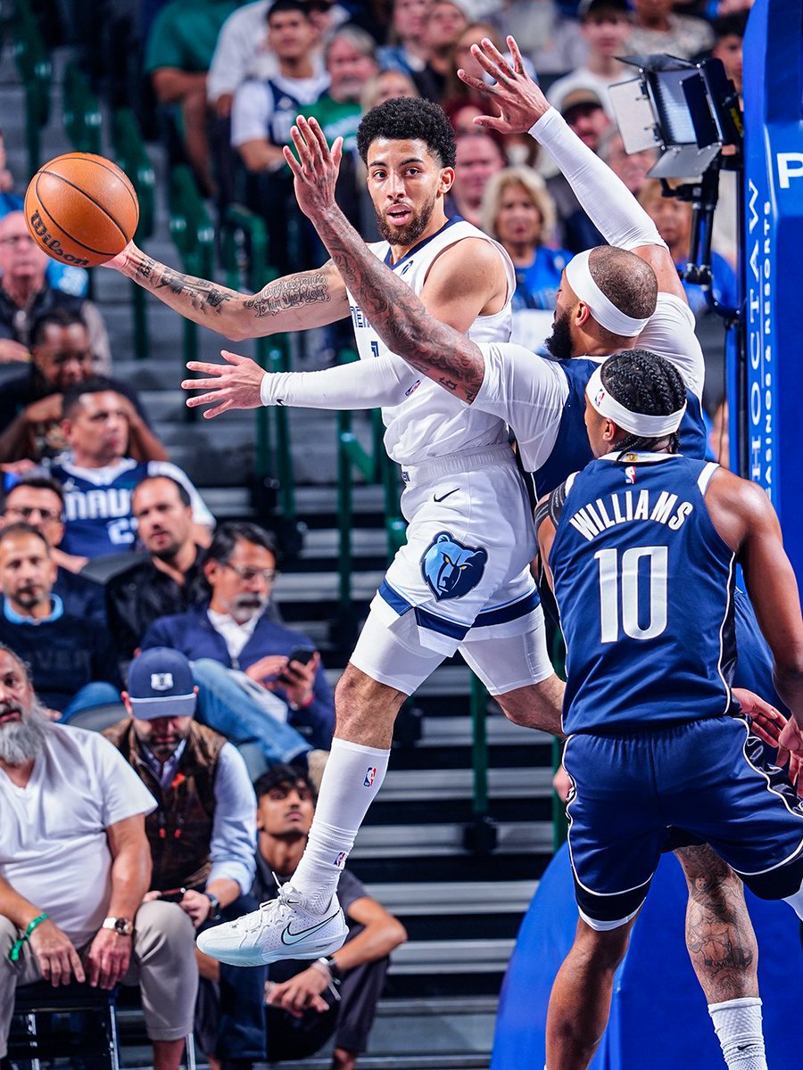 Defense setting the tone 😤
📺 @FDSN_Grizzlies
END Q1 | MEM 34, DAL 20