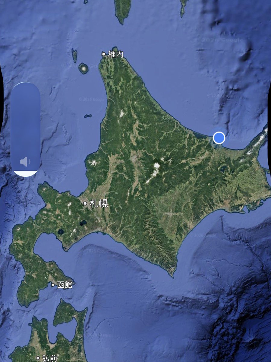 _yuukyo's tweet photo. 北海道旅行2日目❄️
今回の目的の流氷を見る旅。
も���すぐ網走の道の駅に到着。

途中、嵐がcm撮影をした能取岬の灯台に立ち寄ったよ☺️
#オホーツク海
#能取岬
#灯台 https://t.co/MzPAfbO12U