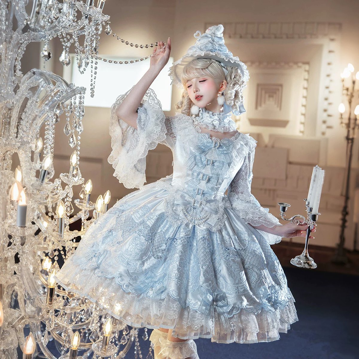 Roses on the Roof～ロリィタ＆クラシック【公式PR】 (@shiny5432