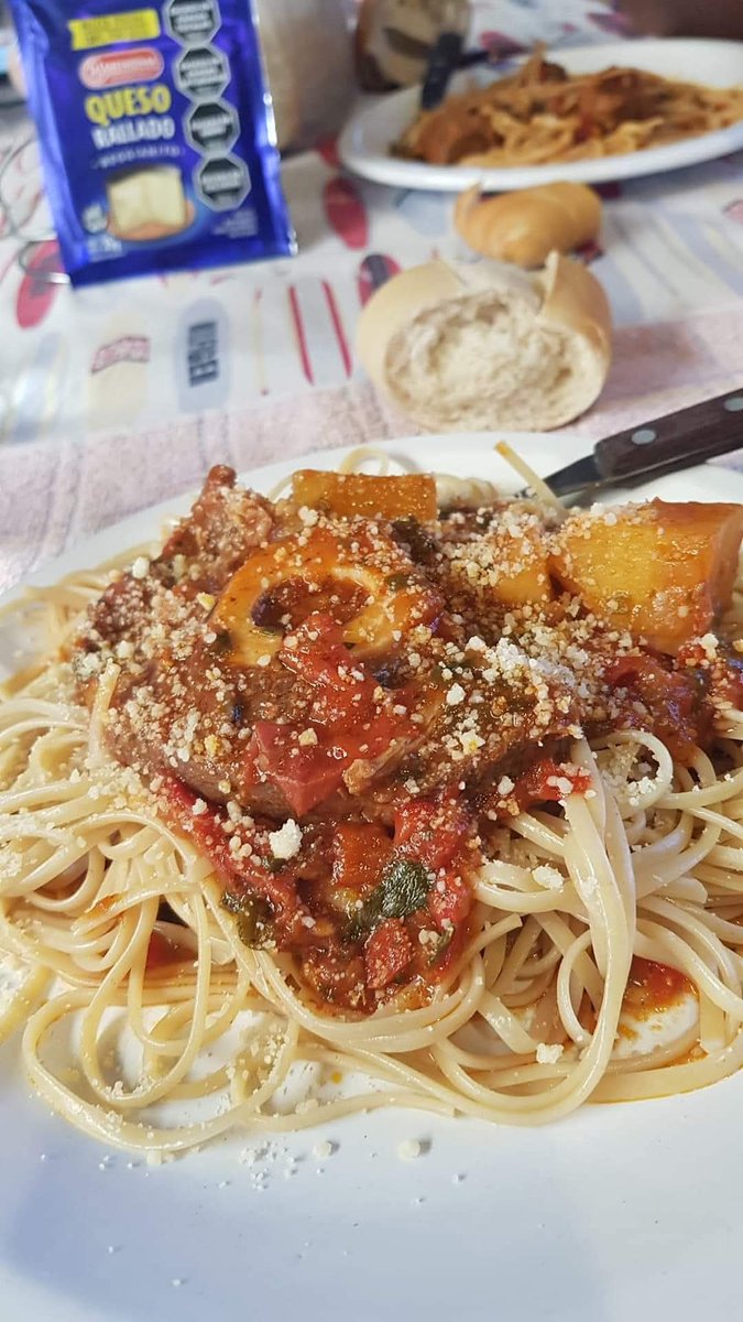 nicanorjuarez28's tweet image. A #cenar unos  #Fideos Con #Tuco 👧🏼👧🏼🧒🏻😋 🍝🥃🧊🍾😴🛌🏼🏡🚶🏼😘

instagram.com/nicolasjuarezo…