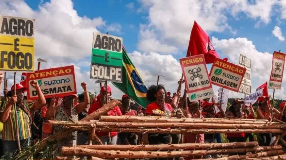 MGoaigoaza's tweet photo. "Mujeres del MST convocan masiva jornada nacional en defensa de la Reforma Agraria". Miles se movilizarán del 8 al 12 de marzo para conmemorar el Día Nacional de Lucha de las Mujeres Sin Tierra, con acciones en campamentos y asentamientos de todo Brasil.
#27Feb #Venezuela https://t.co/z3S1rROr0g