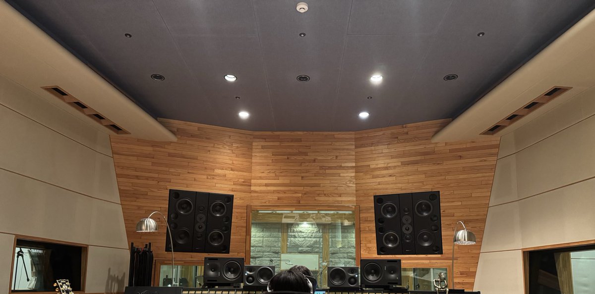 おーの tweet media