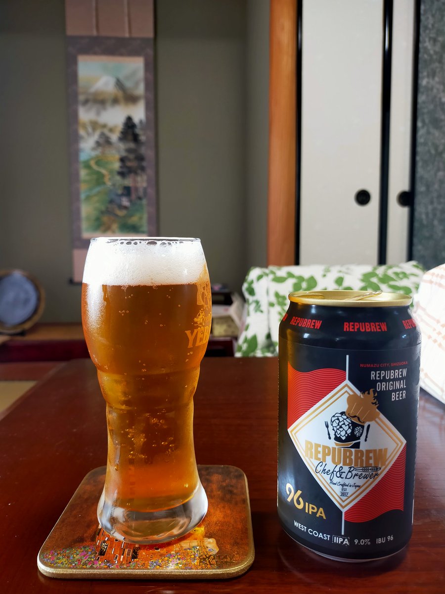 nskwtshr's tweet photo. REPUBREW 69(7.0%WC IPA)&96(9.0%WC WIPA) 350ml。
大好きなリパブリューさんの69と96をダブル飲み、幸せや~。意外やけど96がフルーティかつマイルドで69の方がパンチとキレがあるかもや、、せやけどどっちもホンマに美味いわ。
#リパブリュー #69IPA #96IPA #ウエストコーストIPA #静岡県沼津市 https://t.co/eh2jHEC4ak