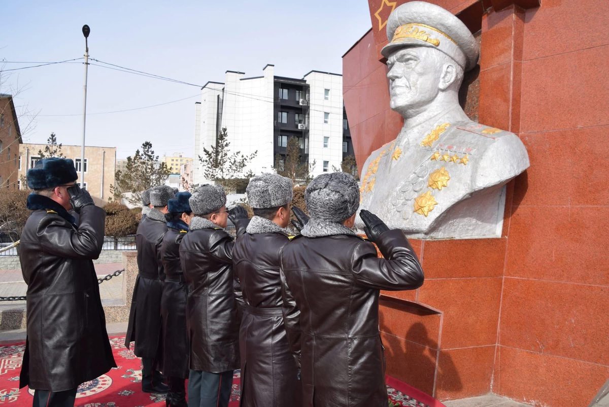 uls1111tur's tweet photo. Гутармаар золбин зураг https://t.co/VB3ftRCcd1