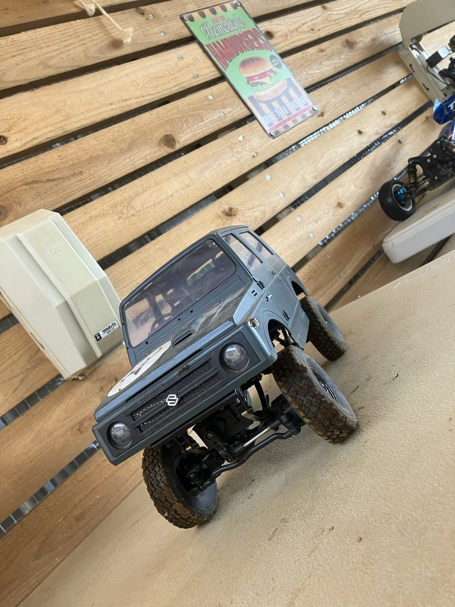 KIP_123456's tweet image. なかなか根性あるなw

#kaipaRandD 
#かしまRCサーキット 
#WPL