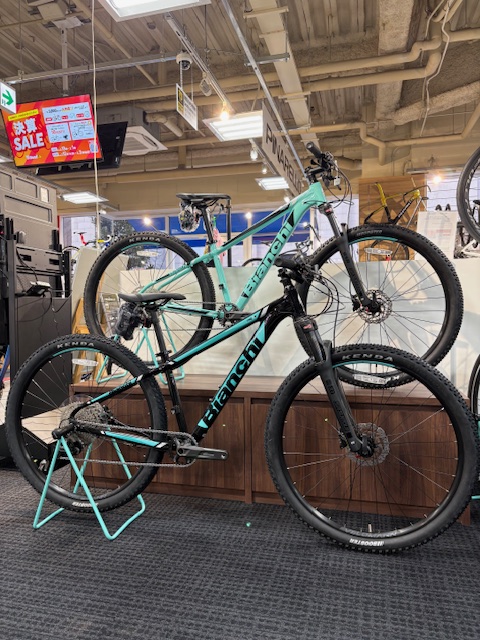 残り2日！】 ビアンキ神戸店です。 お得な決算セールも本日を含め