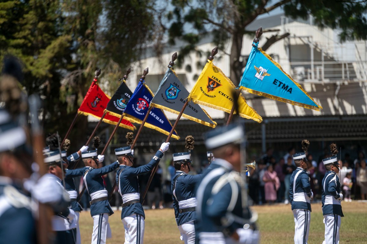 ConredGuatemala's tweet photo. La Subsecretaria de Administración y Coordinación de la CONRED, Michelle Alvarado, participó en el acto conmemorativo por el 43 aniversario de la Escuela Técnica Militar de Aviación #ETMA en el marco de sus 43 años de fundación. https://t.co/NGKJjDRhFA