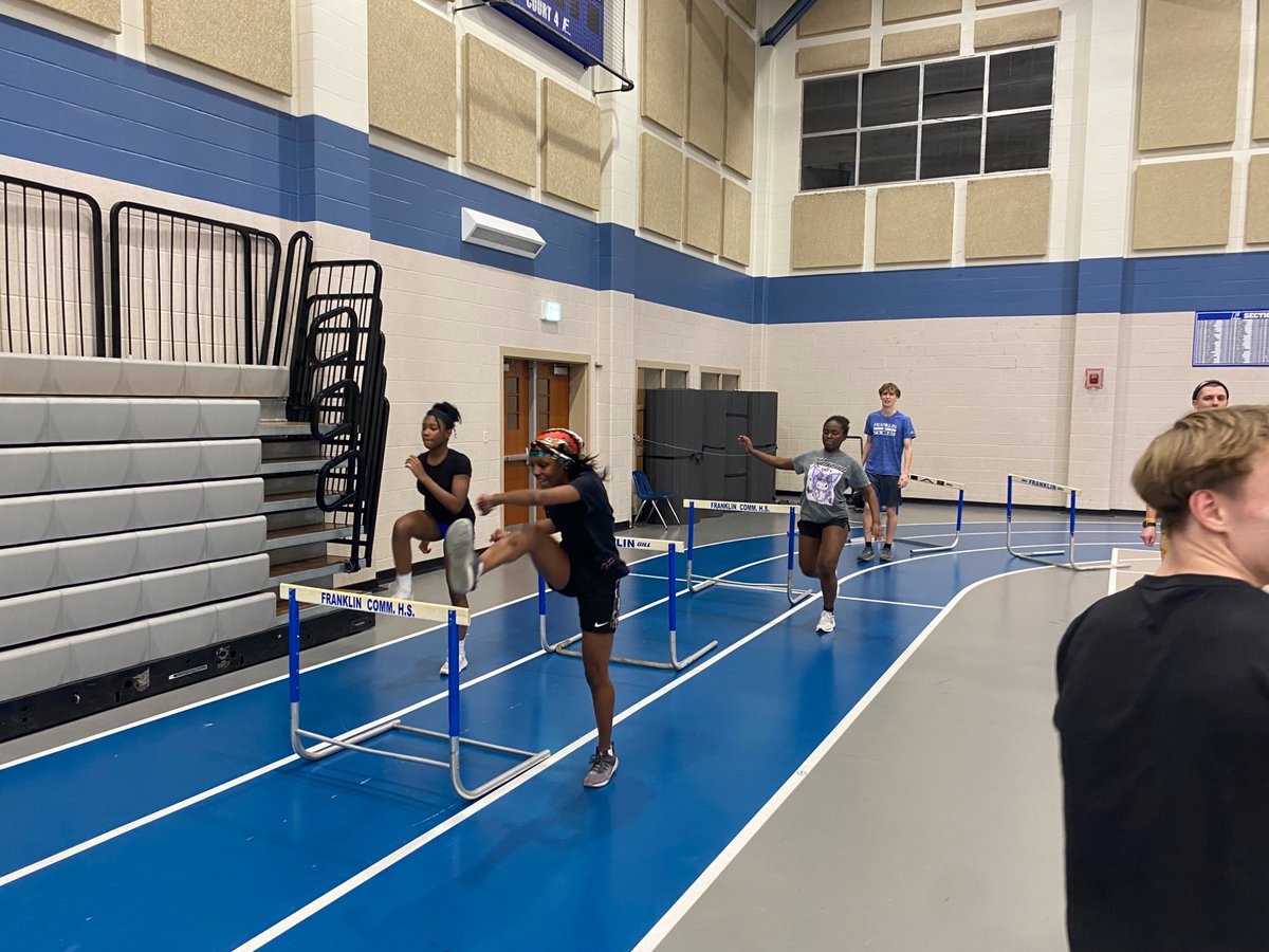 F-Comm XC & Track tweet media