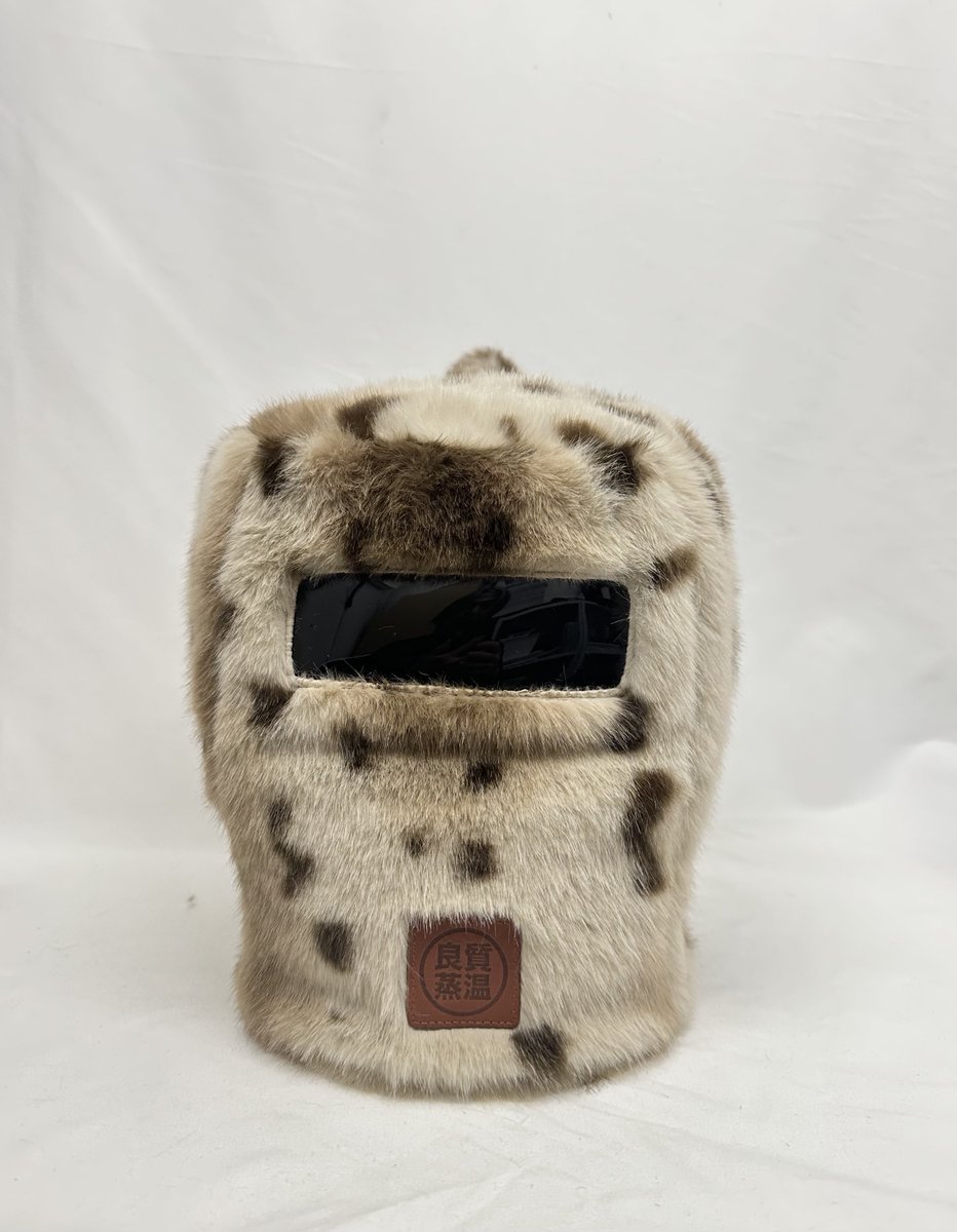 おはようございます✴︎ 本日発売、フェイクファー スモーク窓虚無僧