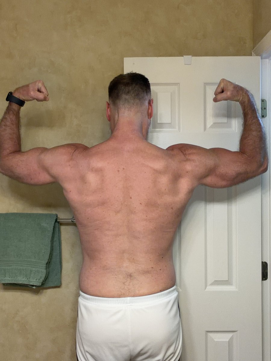 claystaggs's tweet image. The pull up results disappointed but there’s a PR and working biceps on #flexfriday is always welcome.
