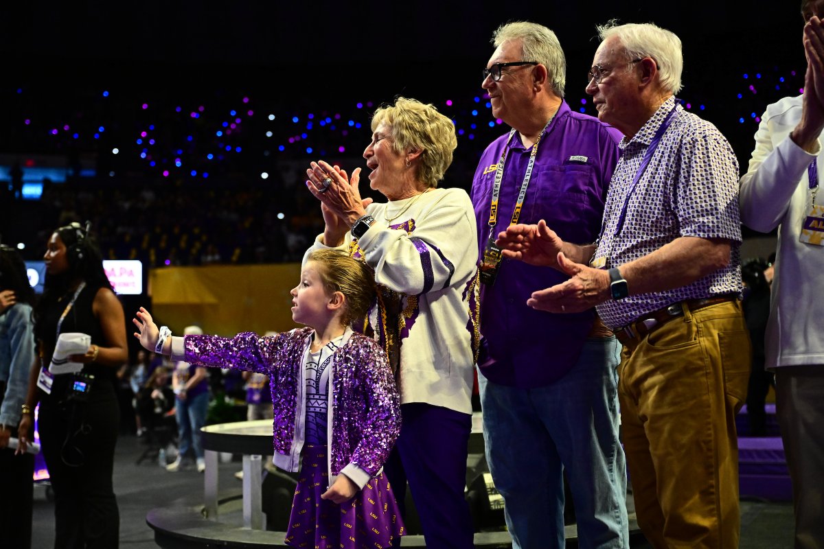 LSU Gymnastics tweet media