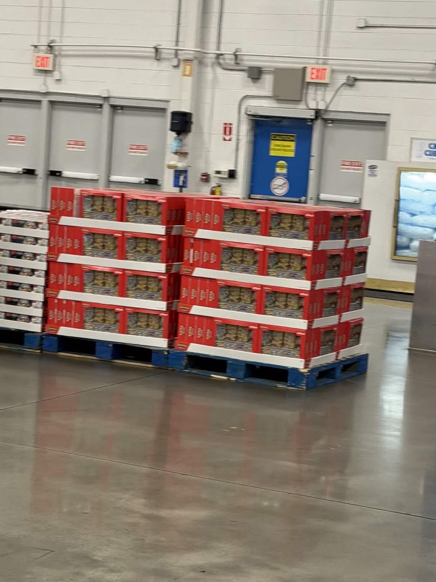 Collectify tweet media