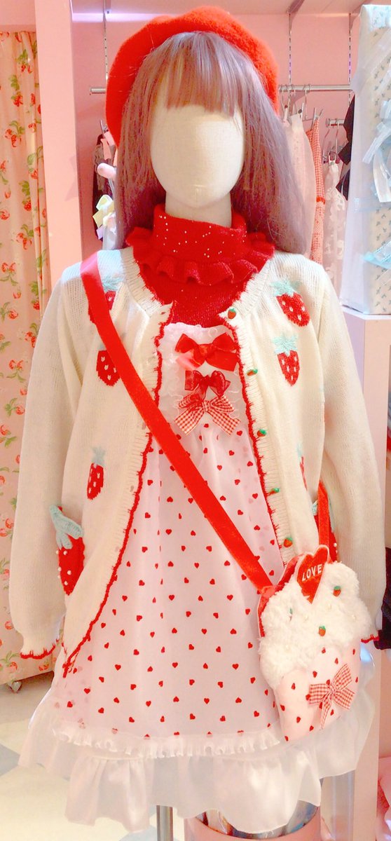 タートルニットは今の時期にオススメ🍓✨ カーデも再入荷です