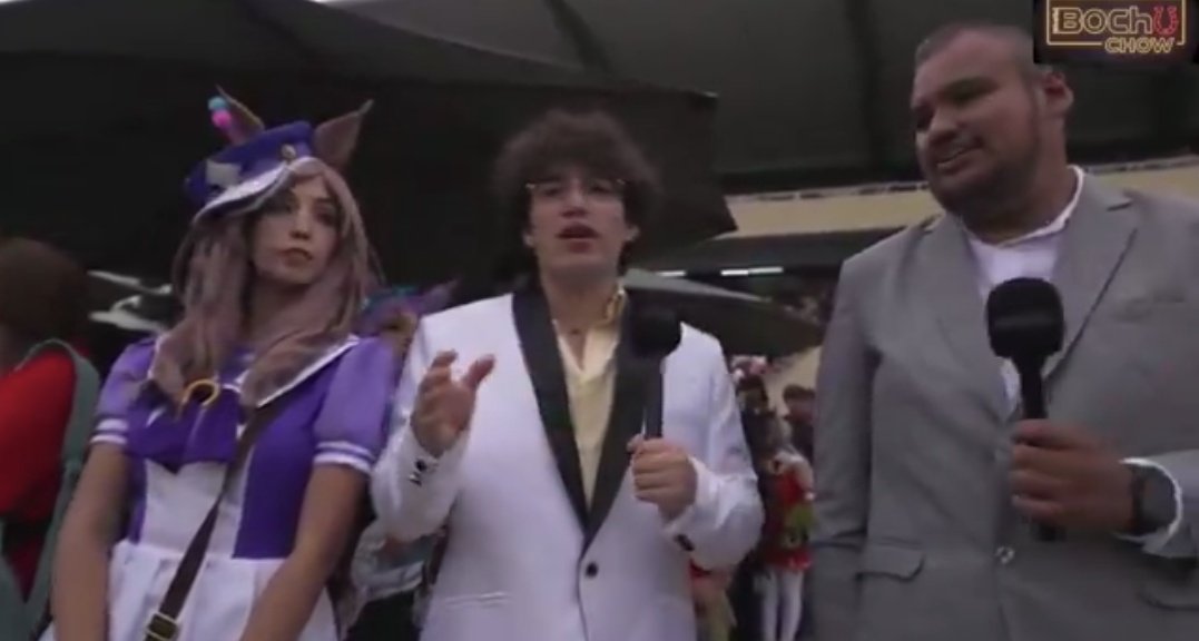 <a href="/lunaticmonster/">坂崎ふれでぃ</a> その横は、GTAの弁護士のコスプレですかね