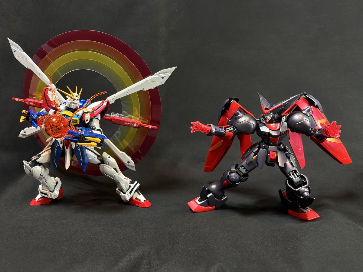 MG 1/100 マスターガンダム
全塗装　組み立て完了⸜(๑⃙⃘'ᵕ'๑⃙⃘)⸝⋆*

vt.tiktok.com/ZSmtnqsQL/

可動域が狭いからポーズが決まらない😅

#ガンプラ