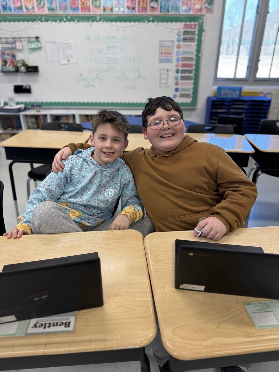 ArcherRodburn's tweet photo. Today’s grant work: implementing Paraphrase Partners (@s3strategies) to strengthen inquiry using primary sources. Students learning history by thinking like historians!! @KEDCGrants @passport2lead https://t.co/zW2lBMOooB