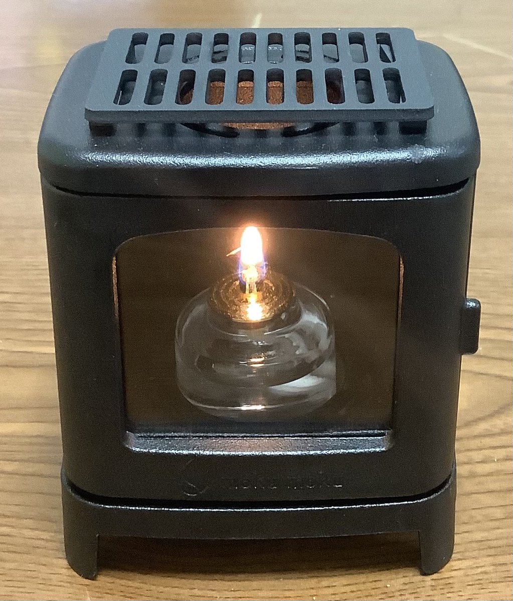 小さいまきストーブ、ついにアルコールランプデビュー☺️ ずいぶん前