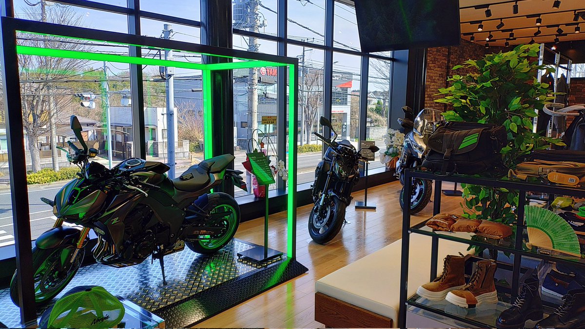 カワサキプラザなう🏍️