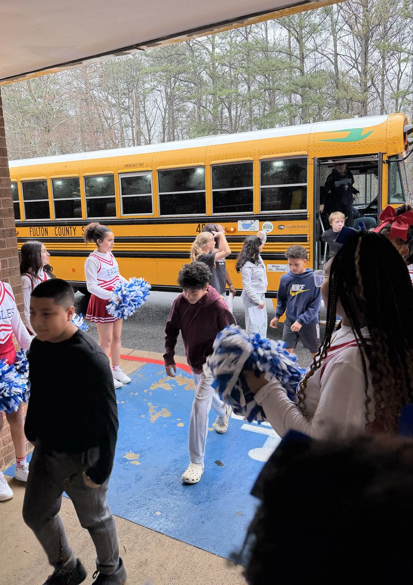 HBMSBand's tweet photo. The rising 6th graders came to visit Haynes Bridge MS! Looking forward to a whole new group of 6th grade band students next year! 💙🎶
@FultonCoSchools 
@HBMSLeadEagle 
@HBMSExcellence https://t.co/RHtyGOjAuv