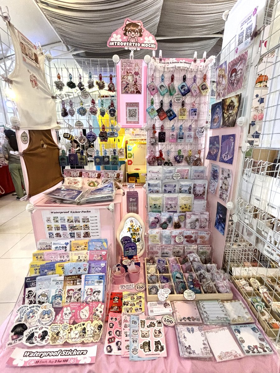 introvertedmoci's tweet image. Komiket QC Day 1 at Centris Elements🫶

You can find originals, Omori, Alien Stage, Vocaloid, Honkai Star Rail, Love and Deepspace, Pokemon, and more!  #keychains #stickers
