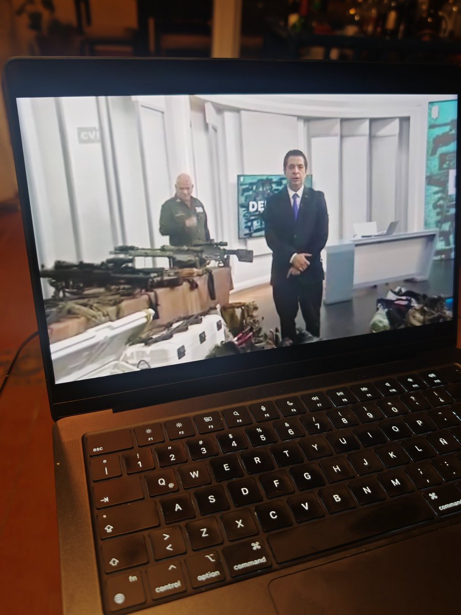 HugoMoldiz's tweet photo. #VictoriaCubana
Los 10 contrarrevolucionarios, de los que 4 fueron abatidos, que se infiltraron en aguas territorial cubanas fueron derrotados en minutos y de manera eficiente y legal. Otra victoria contra el imperialismo.
#CubaEsSoberania
@oscarsilvaf @estechefernando @WaldoSur https://t.co/t9XJ1qzwl9