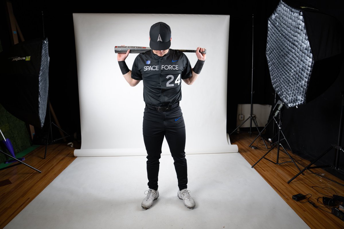 AF_Baseball's tweet photo. WALKER ZAPP GRAND SLAM TO MAKE IT A ONE-RUN GAME🤯🤯

Air Force 7 | Dallas Baptist 8

#FlyFightWin #AmericasTeam🇺🇸 https://t.co/hFRlgVWn18