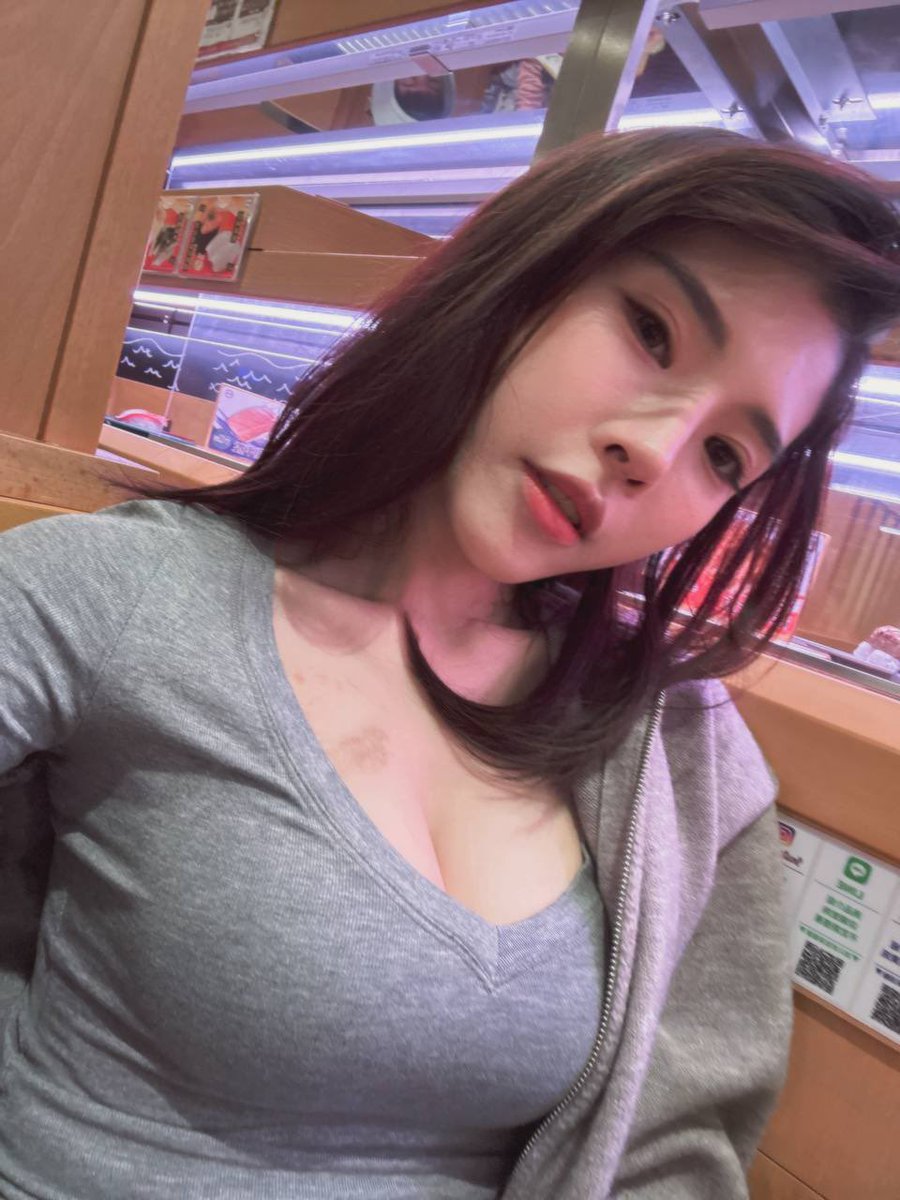 波衣 Boi tweet media