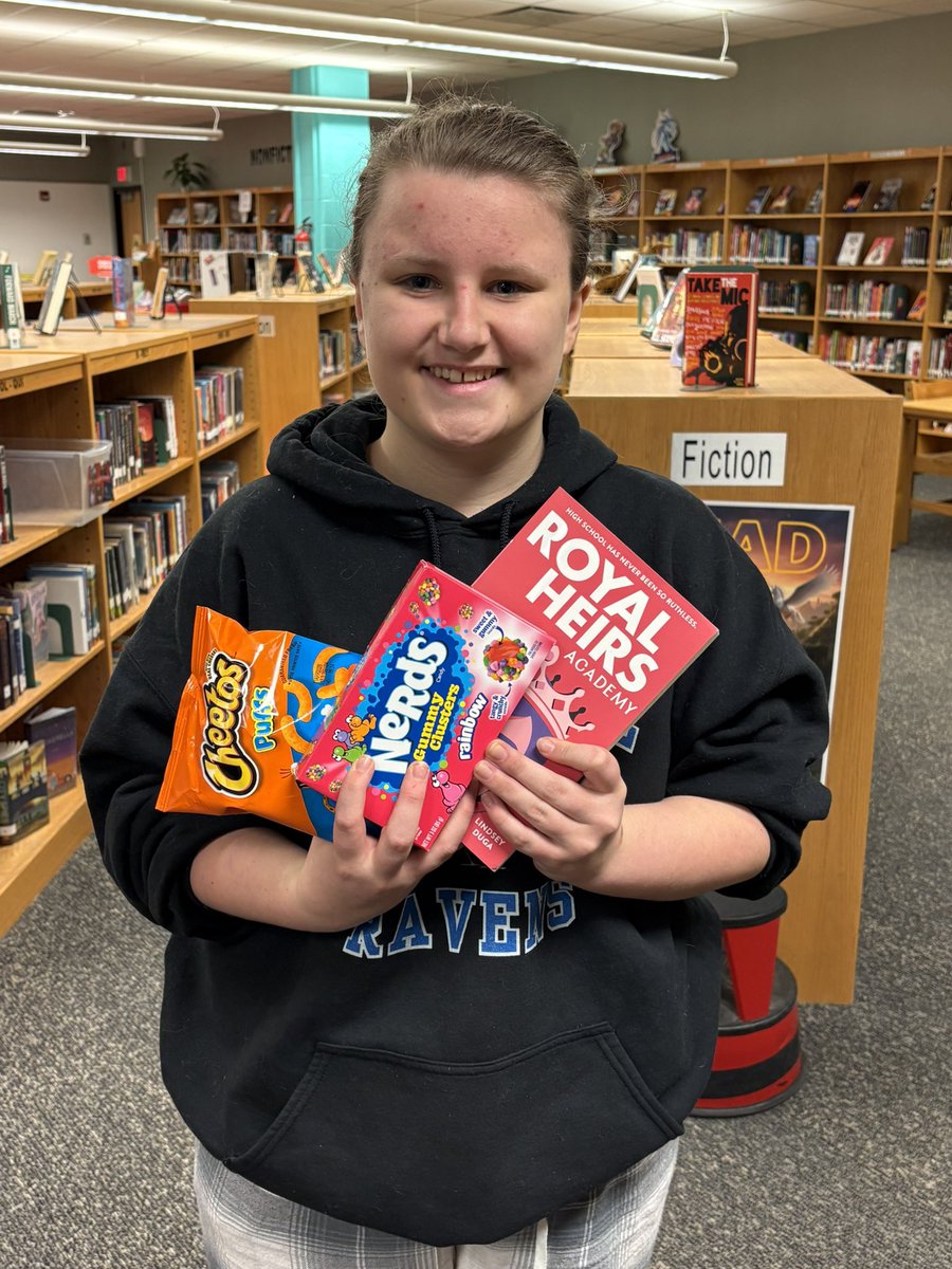 Noe Middle School Library tweet media