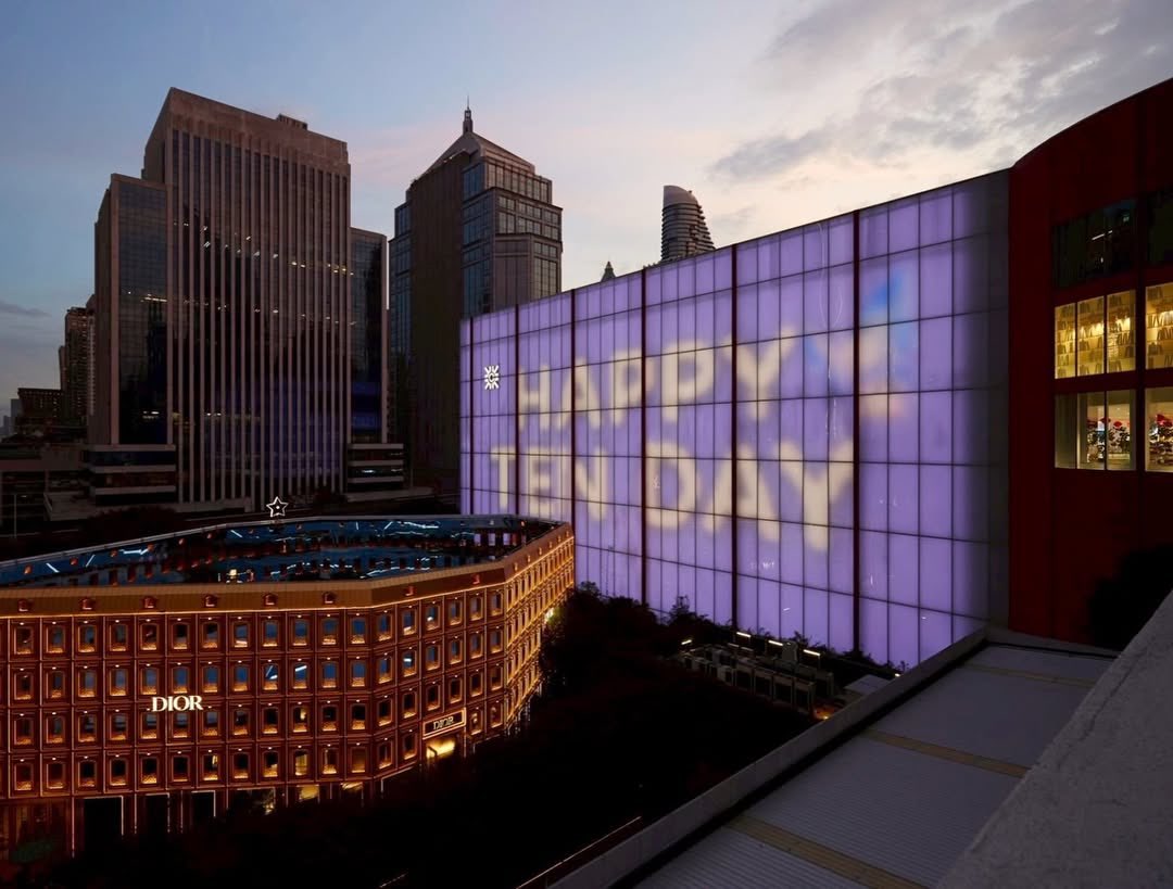 บินโดรนก็ว่าอลังแล้วนะ ปีนี้อลังยิ่งกว่า

#HAPPYTENDAY