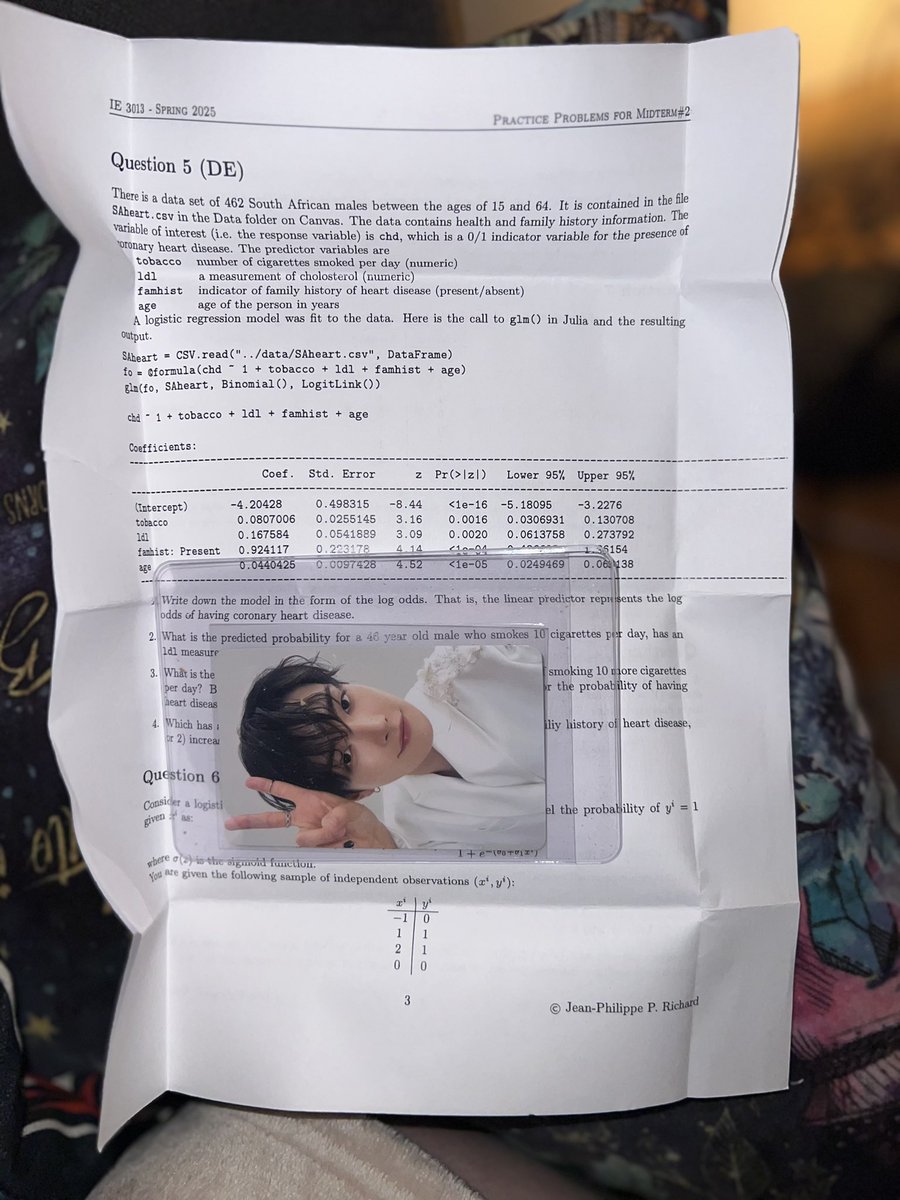 S00BIED00's tweet photo. now who mailed hongjoong in their homework? https://t.co/X2wB9ng5F1
