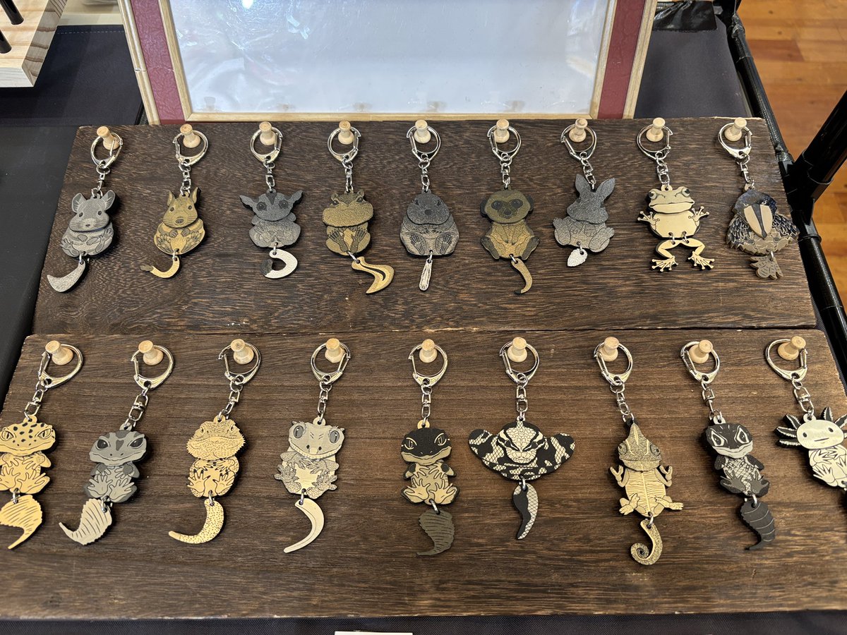 hakkanx86's tweet image. 設営完了🌙
2/28-3/1
#WAF 九州
西日本総合展示場

本日より2日間よろしくお願い致します
#爬虫類、#両生類、#小動物、を
モチーフにしたオリジナルグッズ
九州初登場品もございます！
是非お立ち寄りくださいね