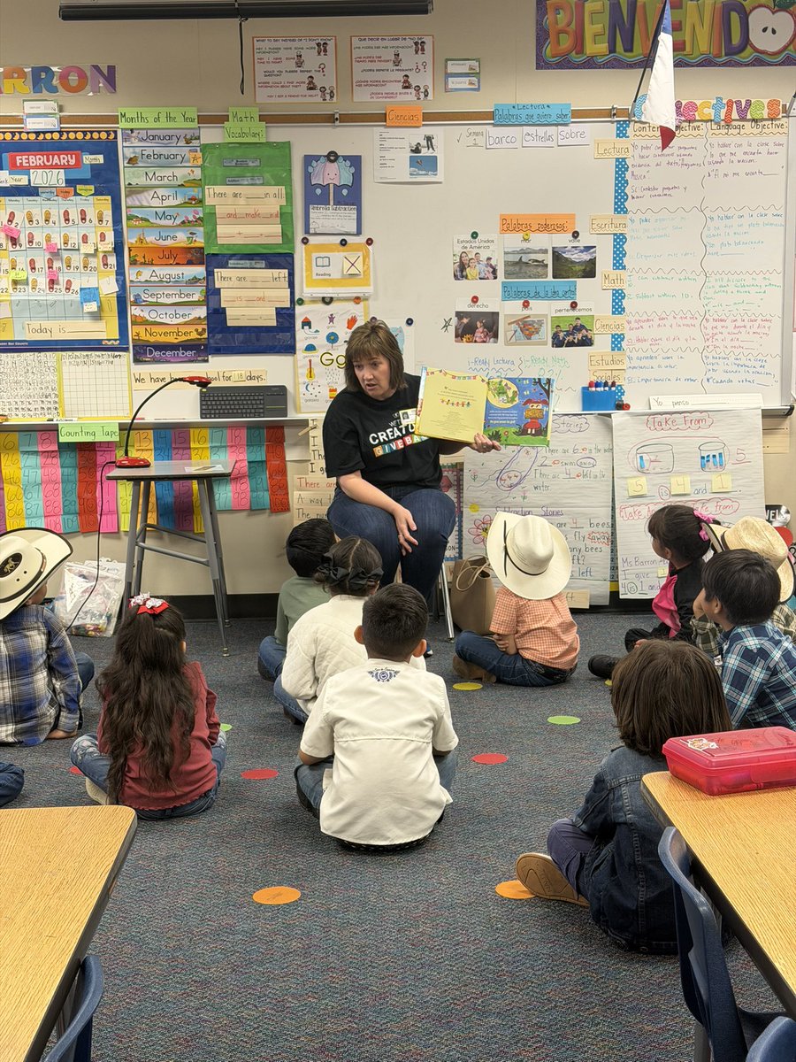 I would like to thank coordinators of Houston Reads and all of the readers for taking time out of their busy day to promote literacy at our campus today! I think the readers had more fun the students!! <a href="/literacynowhtx/">Literacy Now</a> <a href="/ChambersCharger/">Chambers Elementary</a>