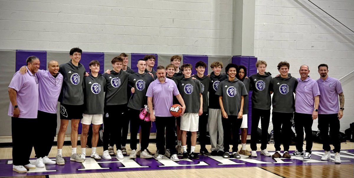 LHSparkerSports's tweet photo. 🏀 Boys Basketball is Sweet Sixteen bound!
*FINAL 5A State Playoffs Round 2* 
(10) Lutheran: 65
(23) Montrose: 45 https://t.co/mZAIuzM4lC