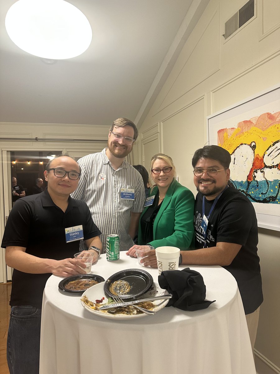 Danielle Robertson tweet media