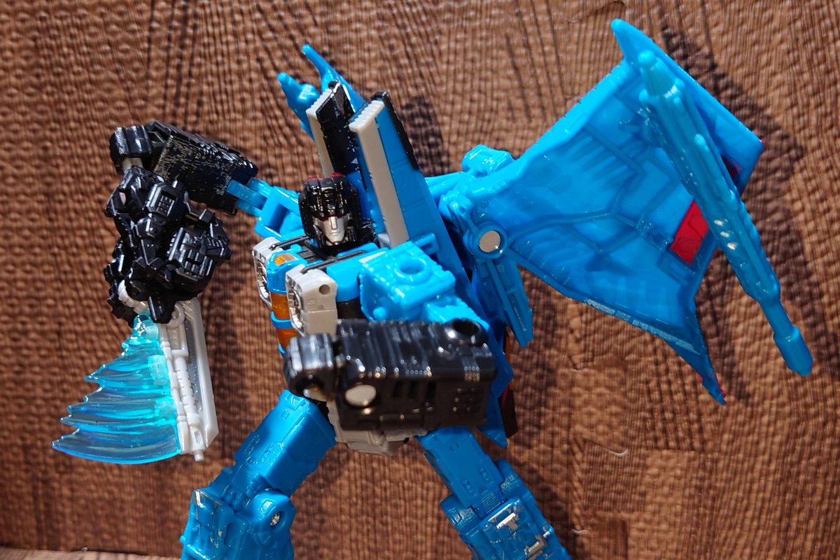 お昼休みに一枚だけTF玩具写真を貼ろう