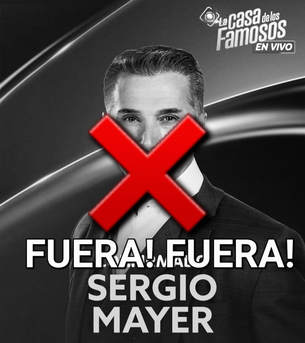 #SergioMayer haciendo lobby e intentando influir sobre la decisión de a quién debería salvar #Yoridan (creo que e llama así el mueble)

¿Miedito o que?

#LCDLF6 #LaCasaDeLosFamosos