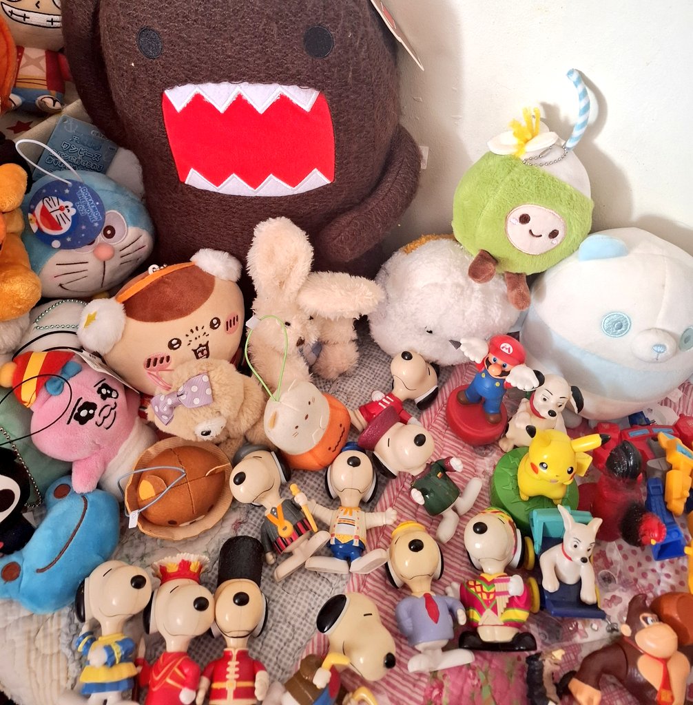 menemukan figure snoopy yg bkn sama mcd