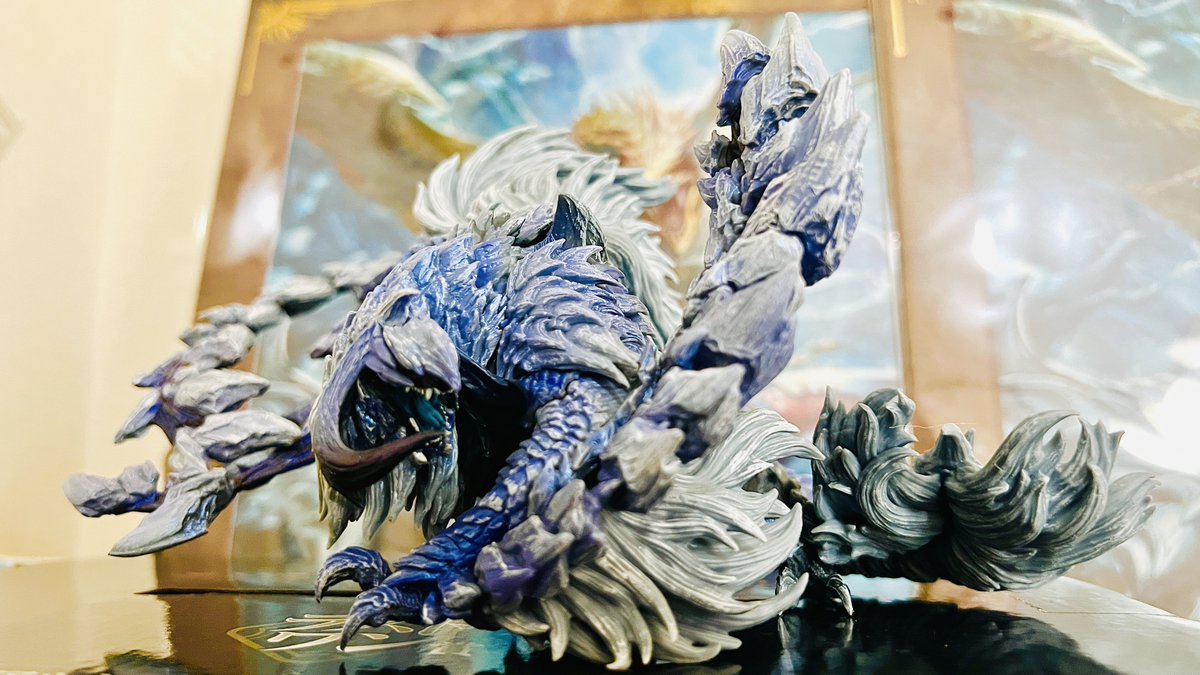 モンハンワイルズ一番くじゲッツしてきたっ！！
ポスターめちゃ良い！！！
アルシュベルドかっこよすぎる……