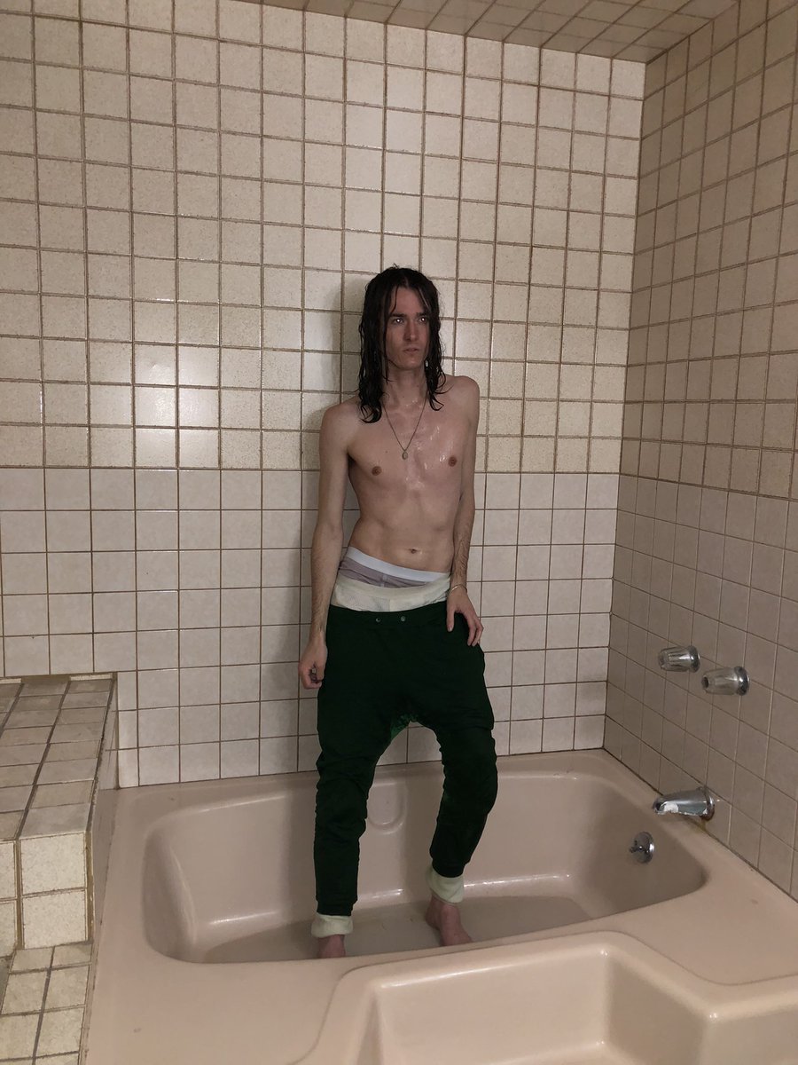 flipj_'s tweet photo. when I blink https://t.co/l7ZzWBr6us