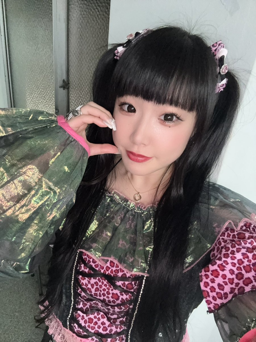 明日、3/1 に みぃにゃん5/5 のフライヤー🆙しますね！ すでに