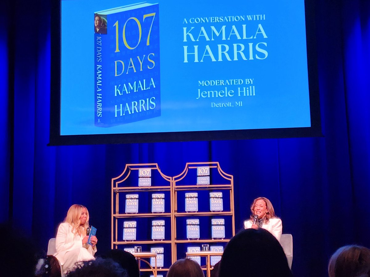 TGirlIF's tweet image. Kamala Harris in Detroit tonight was phenomenal!!!!!  Love her but hope she doesn't run again.  Not worth it! #thefillmore