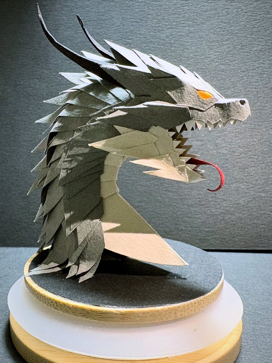 今日は久しぶりの1日休みだから！ ドラゴン制作😆👍