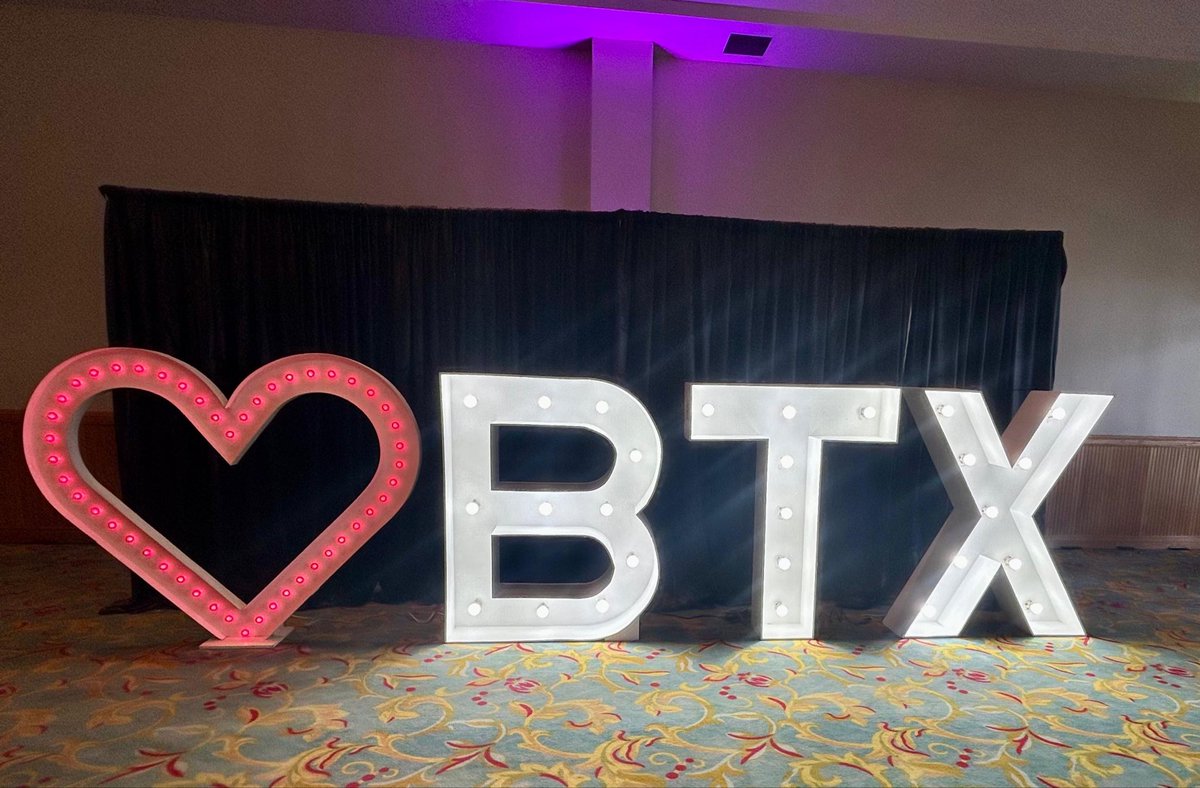 JanieLopezForTX's tweet photo. Team Janie Lopez was proud to attend the Boards & Commissions Appreciation Luncheon at the Brownsville Event Center.
Hosted by the City of Brownsville and Mayor John Cowen Jr., the annual event recognized the invaluable service of board and commission members.
#HD37 #JanieLopez https://t.co/CmjUkIQHlM