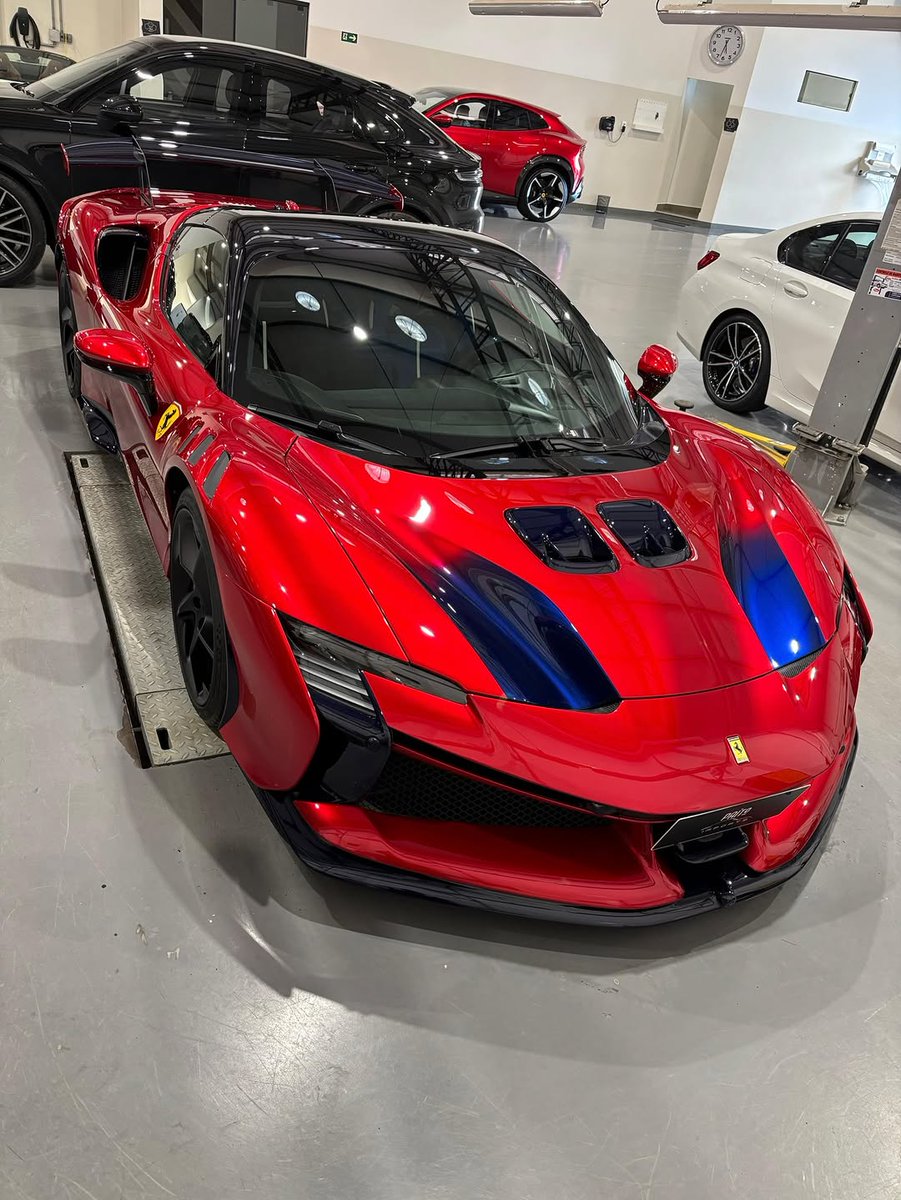 TheAutoHub's tweet image. Ferrari SF90XX