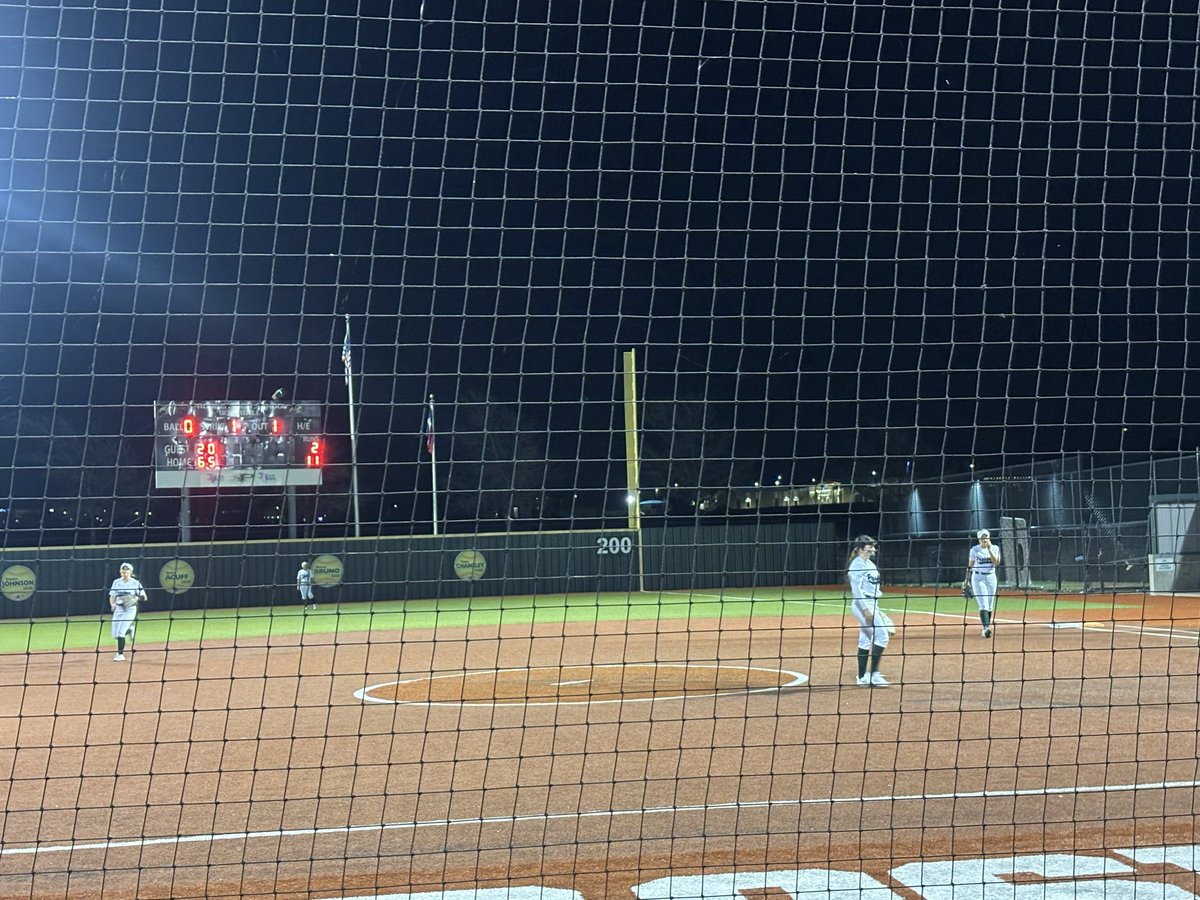 Tyler Moore tweet media