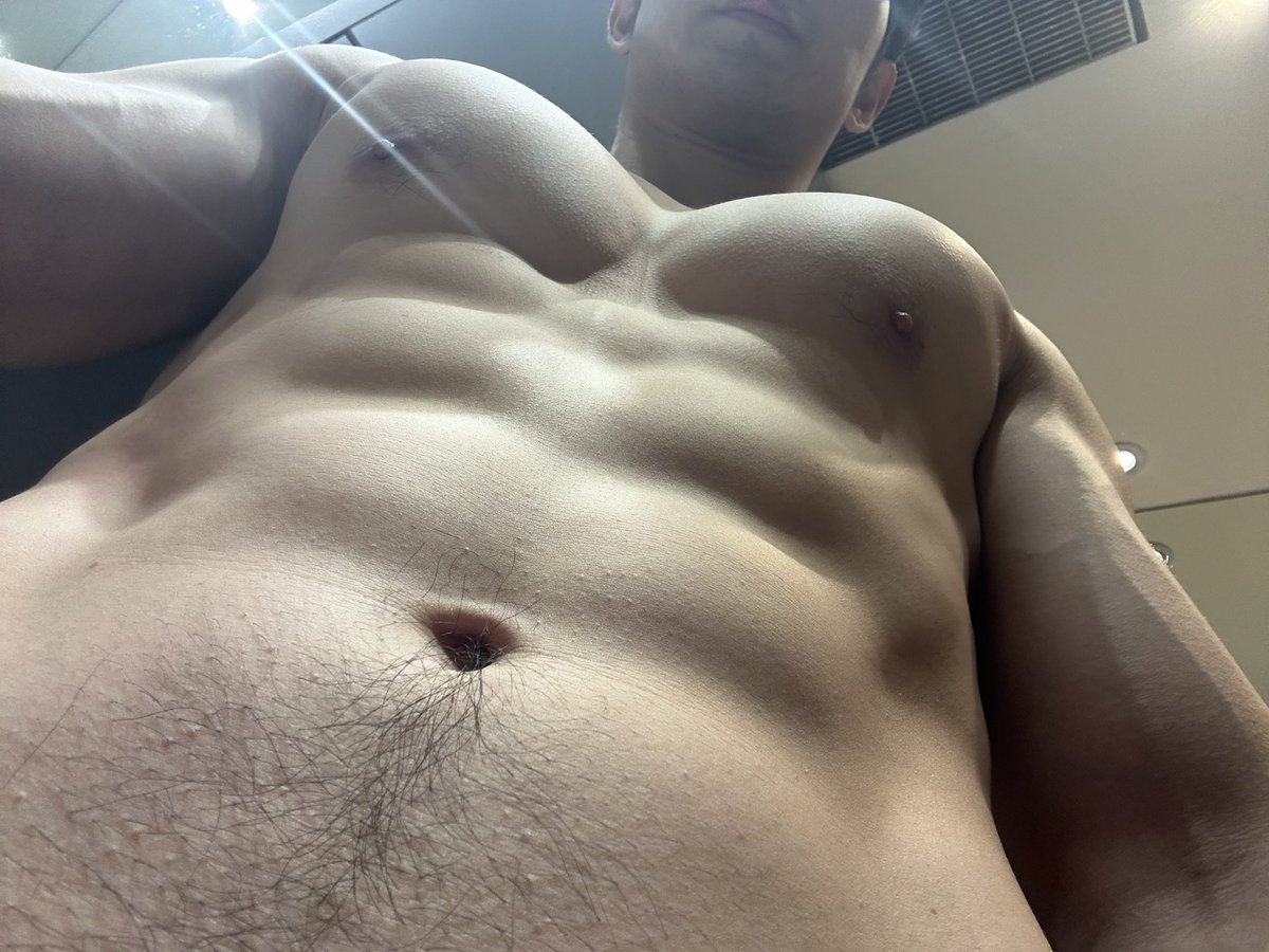 健身成癮東 tweet media