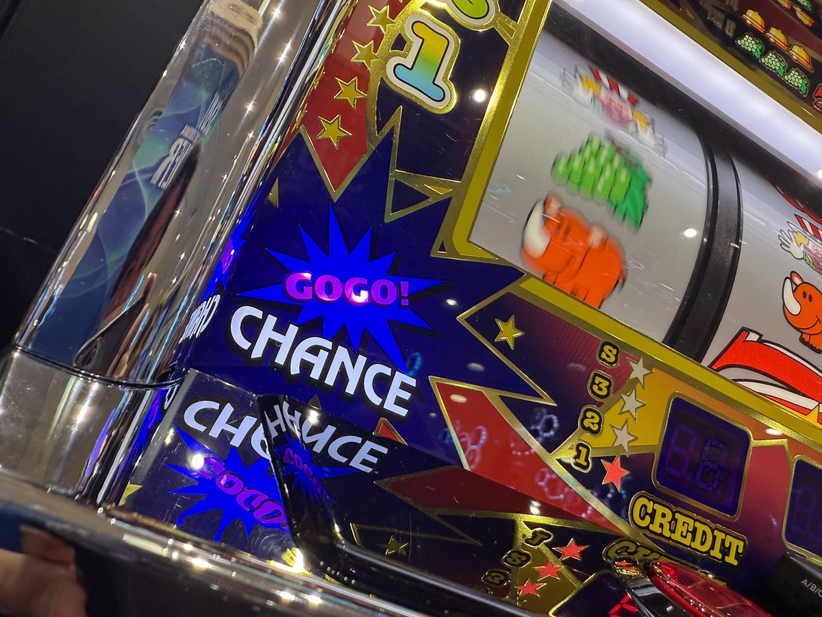 初手ペカ11k ちょいマイナスまで戻して2台目 全体的にネオの立ち上がり