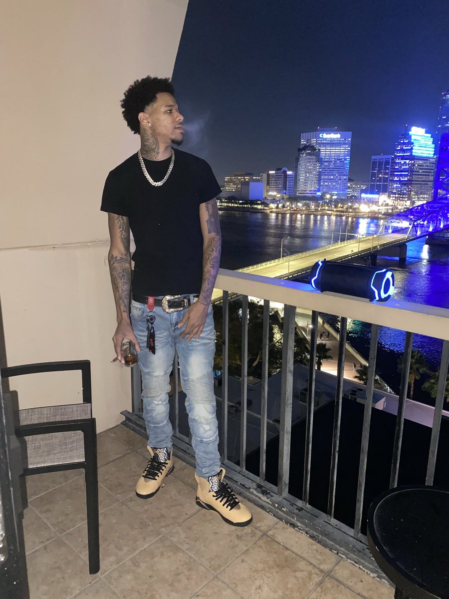 PackfromE's tweet photo. Life been good im back tho ‼️ https://t.co/uYr1WBTpJ9
