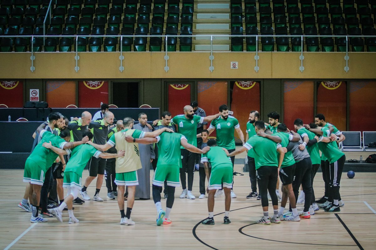 عالم كرة اليد بالنادي الأهلي🤾‍♂️ tweet media