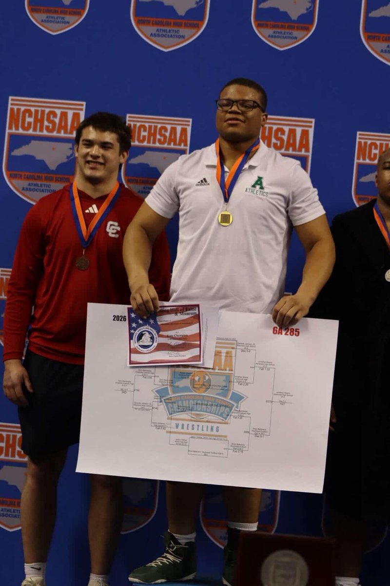 Jonathan Moore tweet media